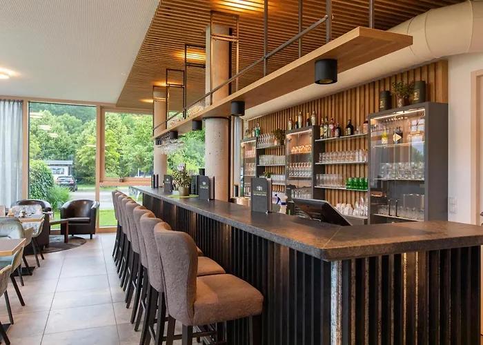 Hausschachen Hotel *